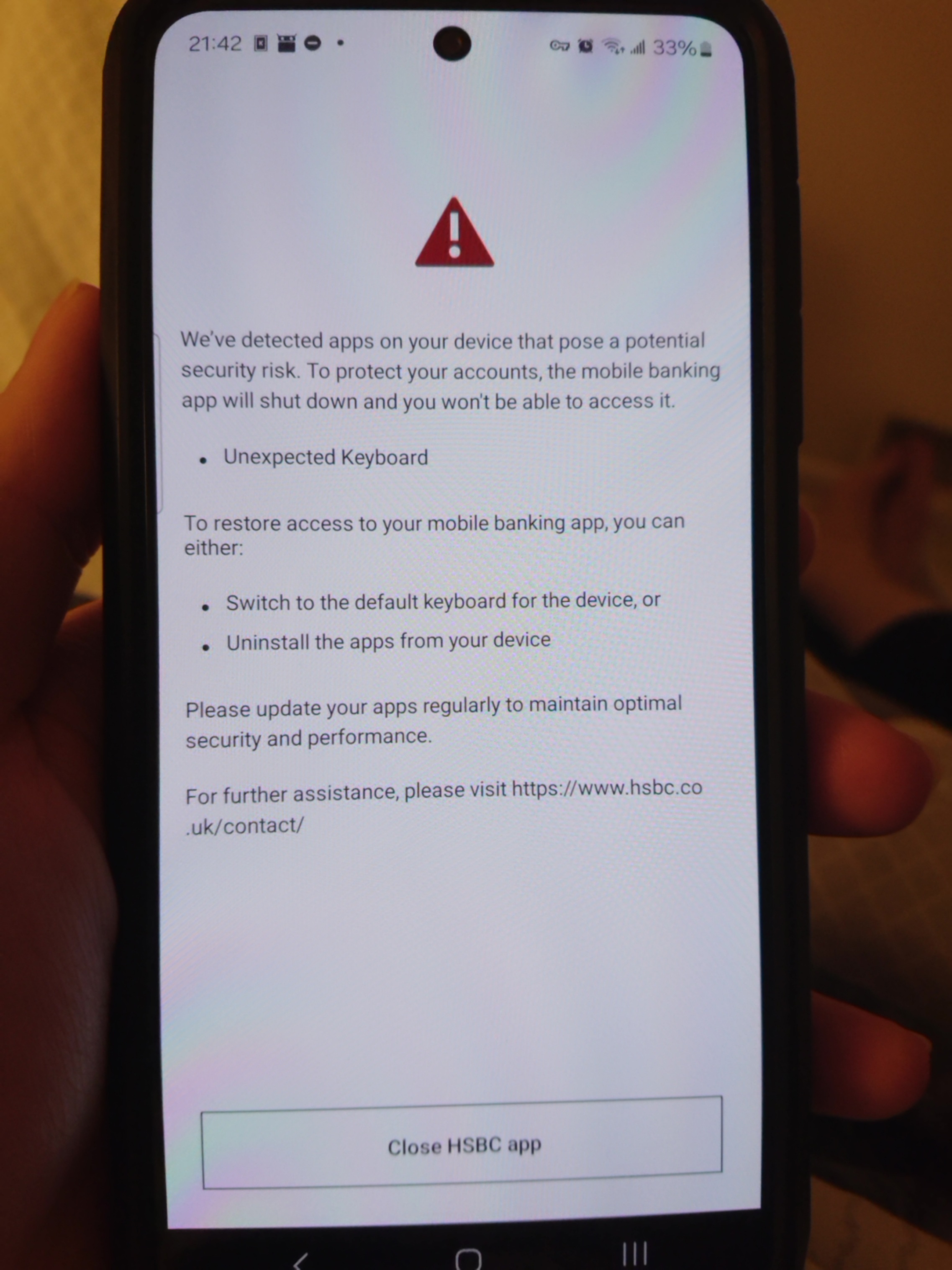 Photo of the HSBC UK app telling me to switch input method citing security risk